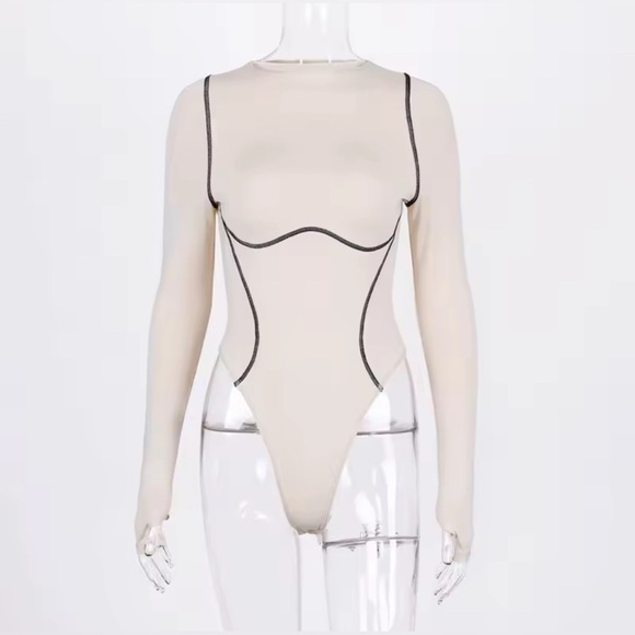 KE Exclusive Long Sleeves Contrast trim Design Bodysuit - Picture 6 of 9